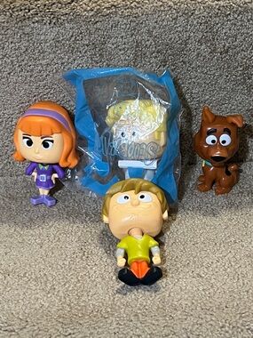 Scooby Doo Bobble Head Set McDonald's Happy Meal Toy Shaggy Daphine Fred lot of4